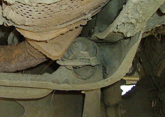 The Ho - Damaged bushing